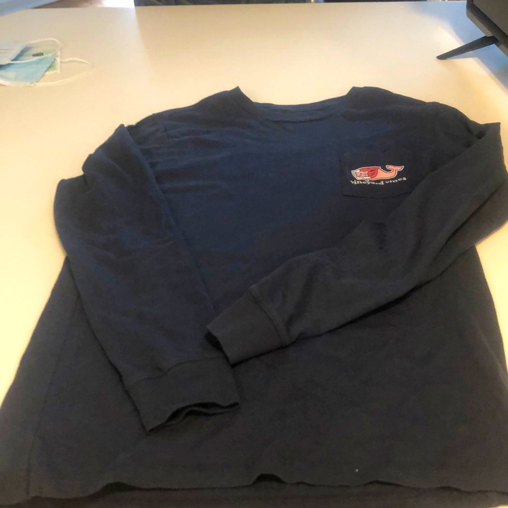 Vineyard vines long sleeve tshirt